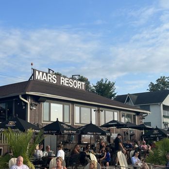 Mars Resort - American Near Me - Lake Geneva, Wisconsin