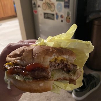 Bud's Burgers - Regular cheeseburger - Burgers Near Me - Vallejo, California Bud's Burgers - Regular cheeseburger - Burgers Near Me - Vallejo, California