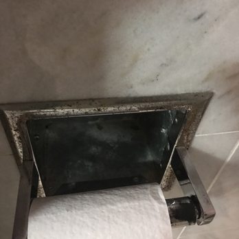 Scottish inn & Suites - This is the paper holder in the bath room - Hotels Near Me - Liberty, Texas Scottish inn & Suites - This is the paper holder in the bath room - Hotels Near Me - Liberty, Texas