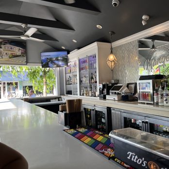 Mangoes - Bar view - Seafood Near Me - Key West, Florida Mangoes - Bar view - Seafood Near Me - Key West, Florida