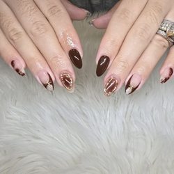 DKM Nails-Bradford - Blooming