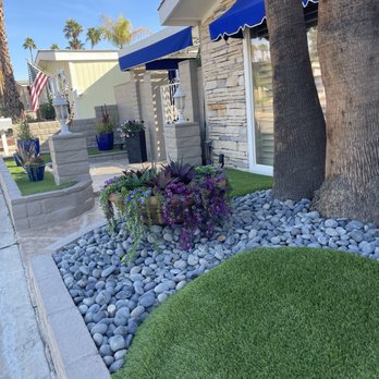 Estate Greens - Front yard - Artificial Turf Near Me Estate Greens - Front yard - Artificial Turf Near Me