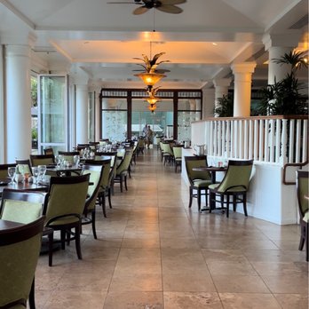 Naupaka Terrace - the dining area of a restaurant - Hawaiian Near Me - Lihue, Hawaii Naupaka Terrace - the dining area of a restaurant - Hawaiian Near Me - Lihue, Hawaii
