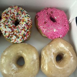 Morriss Donuts