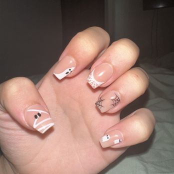 Kuhl River Nails - Coffin short acrylics with Halloween themed design - Nail Salons Near Me - New Braunfels, Texas