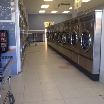 Launderland Coin-Op Laundry - Clean facility - Laundromat Near Me - Corona, California