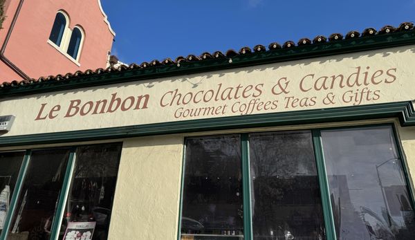 Le Bonbon by null