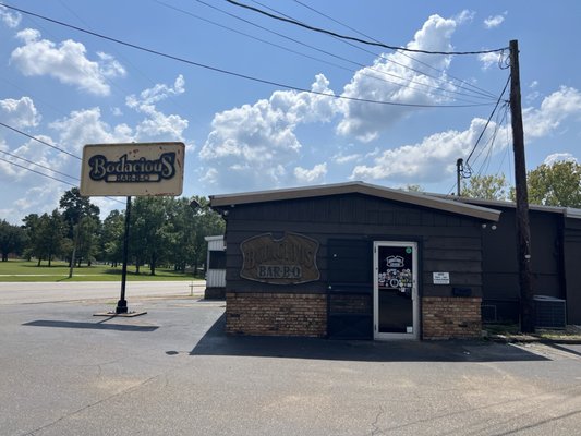 Bodacious Bar-B-Q by null
