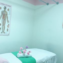 Foot Renew - Clean, comfortable massage rooms.