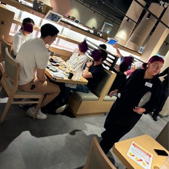 Waka Sakura - Conveyor Belt Sushi Near Me - Gardena, California Waka Sakura - Conveyor Belt Sushi Near Me - Gardena, California