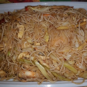 Peking House - Chow Mei Fun... aka thin noodles aka pancit - Chinese Near Me - Suffolk, Virginia