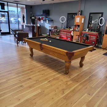 Verified Cuts - Nice touch with the pool table - Barbers Near Me - York, South Carolina Verified Cuts - Nice touch with the pool table - Barbers Near Me - York, South Carolina