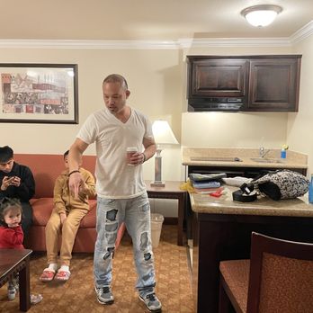 Lompoc Valley Inn and Suites - Hotels Near Me - Lompoc, California