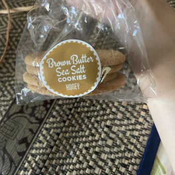 Brown Butter Cookie - Brown butter sea salt honey cookies. Already ate two before I remembered to take a pic! - Bakeries Near Me - Paso Robles, California Brown Butter Cookie - Brown butter sea salt honey cookies. Already ate two before I remembered to take a pic! - Bakeries Near Me - Paso Robles, California