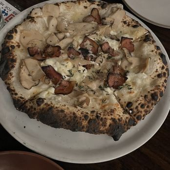 Del Popolo - King Trumpet Mushroom - Pizza Near Me - San Francisco, California Del Popolo - King Trumpet Mushroom - Pizza Near Me - San Francisco, California