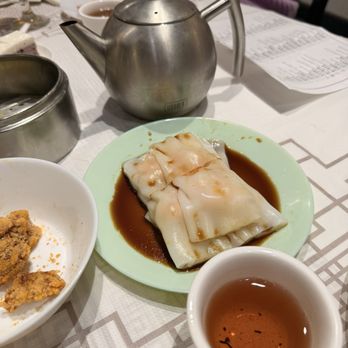 Bistro 1968 - Popcorn chicken and shrimp rice noodle - Dim Sum Near Me - San Gabriel, California Bistro 1968 - Popcorn chicken and shrimp rice noodle - Dim Sum Near Me - San Gabriel, California