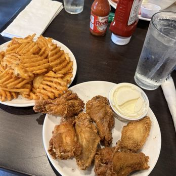 The Hudson Cafe - Wings with waffle fries - Breakfast & Brunch Near Me - Northville, Michigan The Hudson Cafe - Wings with waffle fries - Breakfast & Brunch Near Me - Northville, Michigan