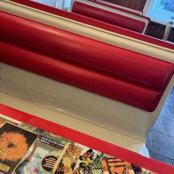 II Supremo - Retro booths - Pasta Shops Near Me - Metairie, Louisiana