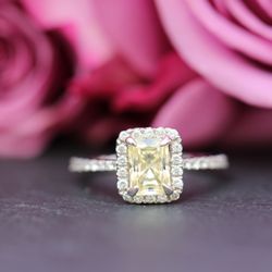 Executive Jewelers - Yellow stone diamond ring