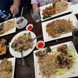 Top left: Mongolian beef Top right: Sweet & Sour chicken Bottom right: Walnut Shrimp Bottom left: (L)Szechuan Beef Chow Fun, chow mein