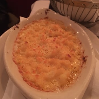 Petterinos - Baked mac and cheese - American Near Me - Chicago, Illinois Petterinos - Baked mac and cheese - American Near Me - Chicago, Illinois