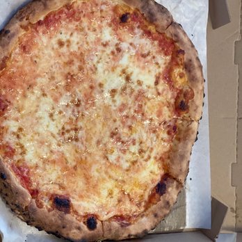 Hot Box Pizza Truck - As a pizza purist, my son chose the cheese pie. He was in heaven! - Food Trucks Near Me - Spring Hill, Florida Hot Box Pizza Truck - As a pizza purist, my son chose the cheese pie. He was in heaven! - Food Trucks Near Me - Spring Hill, Florida