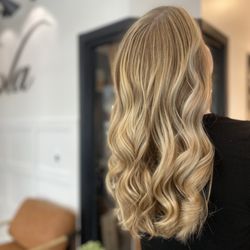 Nirvana Hair Studio - Balayage