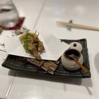 Hihimanu Sushi - Sushi Bars Near Me - Honolulu, Hawaii Hihimanu Sushi - Sushi Bars Near Me - Honolulu, Hawaii