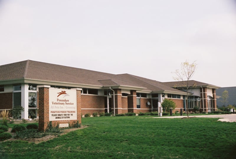 Pewaukee Veterinary Service - pet boarding facility in Pewaukee, WI
