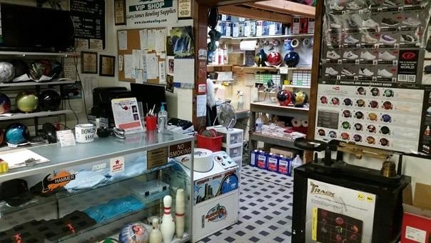 Gary James Bowling Supplies Logo