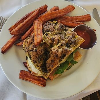 Tabor Hill Winery & Restaurant - Tuscan chicken sandwich with sweet potato fries - Wineries Near Me - Buchanan, Michigan
