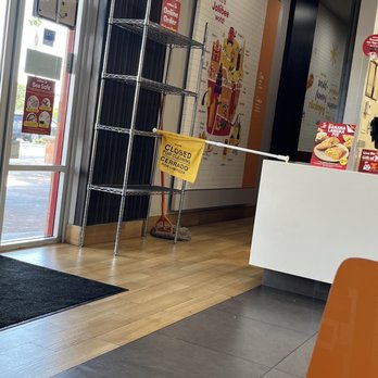 Jollibee - Bathroom closed - Chicken Shop Near Me - Rancho Cucamonga, California Jollibee - Bathroom closed - Chicken Shop Near Me - Rancho Cucamonga, California