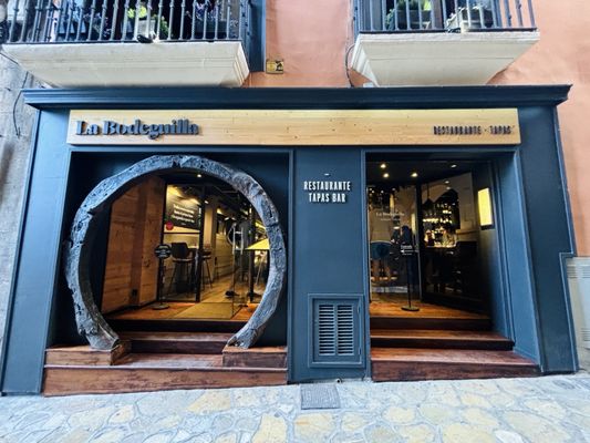 La Bodeguilla by null