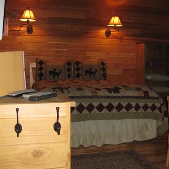 Deep Forest Cabins - Sleeping area - Guest Houses Near Me - Ashford, Washington