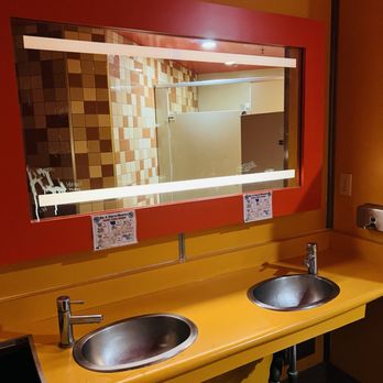 The Waffle - Men's bathroom - New American Near Me - Los Angeles, California