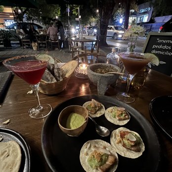 Guzina Oaxaca - Pig Tacos - Mexican Near Me - México, D.F., DIF Guzina Oaxaca - Pig Tacos - Mexican Near Me - México, D.F., DIF