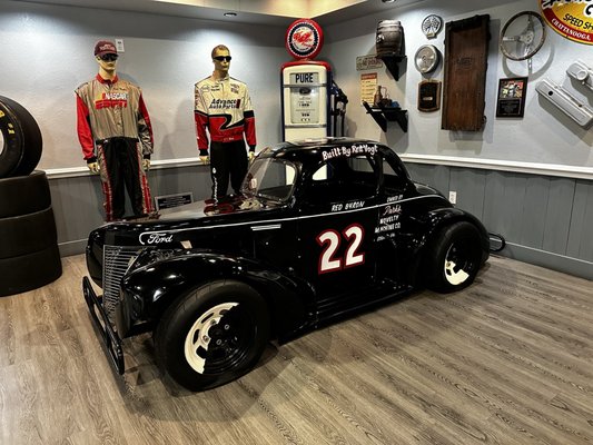 Racing's North Turn by null