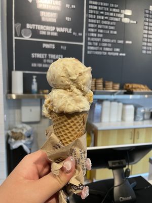 Jeni's Splendid Ice Creams by null