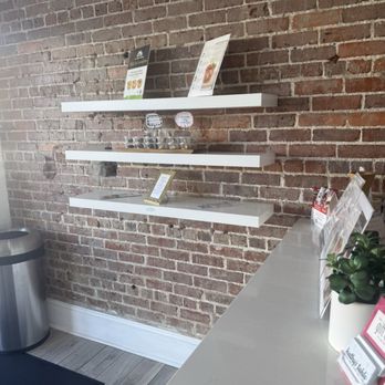Kathy's Table - Interior decor - Gluten-Free Near Me - Jacksonville, Florida Kathy's Table - Interior decor - Gluten-Free Near Me - Jacksonville, Florida