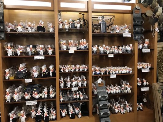 Utopia Souvenir Shop by null