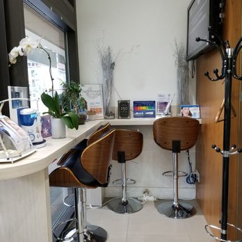 Rosedale Dental Centre - Secondary seating area - General Dentistry Near Me - Toronto, Ontario Rosedale Dental Centre - Secondary seating area - General Dentistry Near Me - Toronto, Ontario
