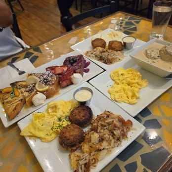 Batter & Berries - Breakfast & Brunch Near Me - Chicago, Illinois