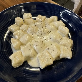 Cucina Moon - Pasta Shops Near Me - Honolulu, Hawaii