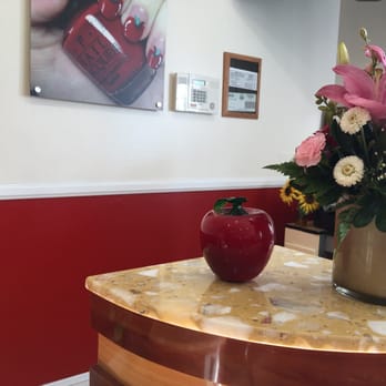 Red Apple Nail Salon - Cute decorations - Nail Salons Near Me - Vista, California