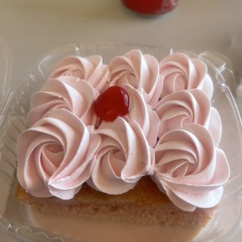 Tacos n Cakes - Strawberry Tres Leches Cake - Tacos Near Me - Phoenix, Arizona Tacos n Cakes - Strawberry Tres Leches Cake - Tacos Near Me - Phoenix, Arizona
