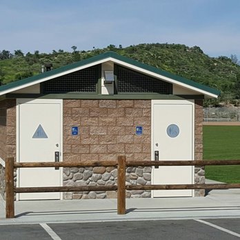 Tamarisk Park - Ok... This is about the cleanest public restroom I've ever seen! Wow! - Parks Near Me - Lake Forest, California