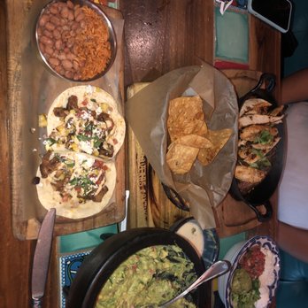 Calaveras Cantina - Chicken Tacos Guacamole fajitas - Mexican Near Me - Jupiter, Florida