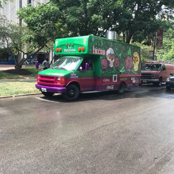 La Patrona Taco Truck - Street Vendors Near Me - New Haven, Connecticut