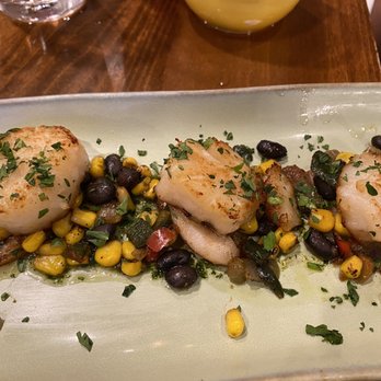 Phillips Seafood - Seafood Near Me - Baltimore, Maryland