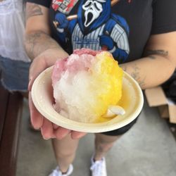 Oh bae bae signature mix! Consists of mango, ube and coconut